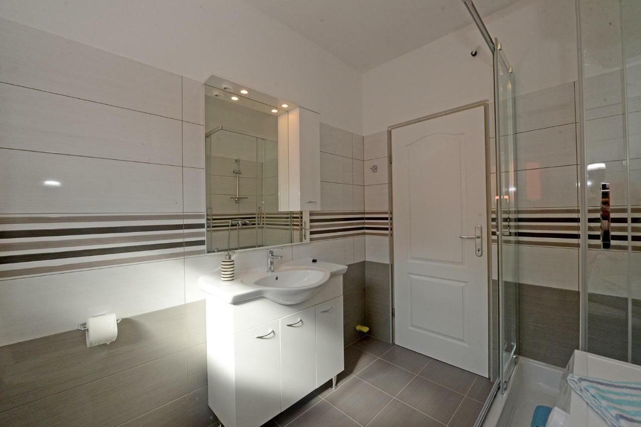 Apartman Adriana Zara Esterno foto