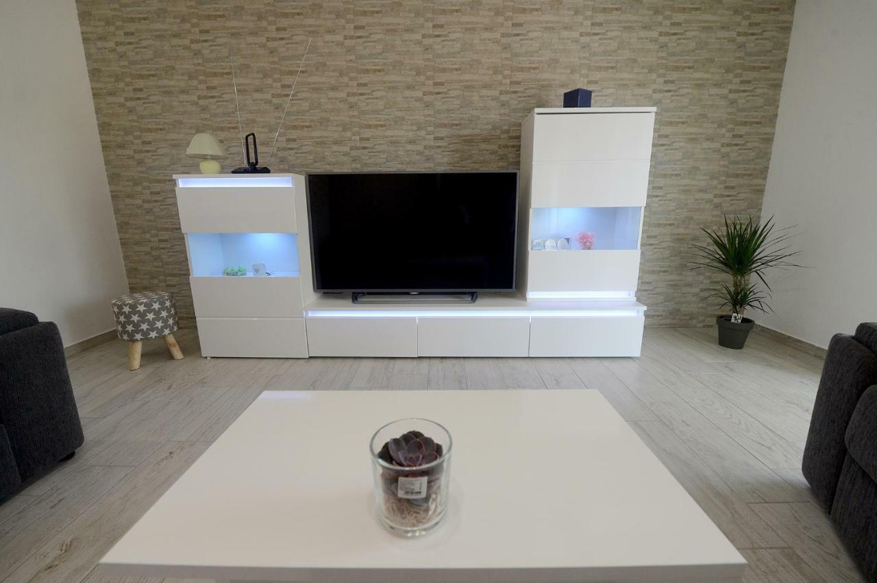 Apartman Adriana Zara Esterno foto