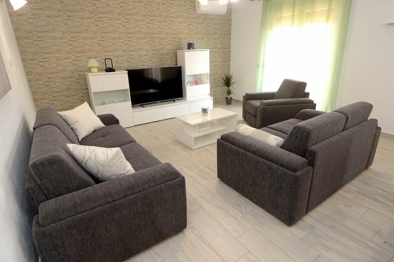 Apartman Adriana Zara Esterno foto